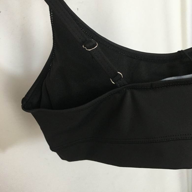 Activewear Set – Sports Bra & Leggings