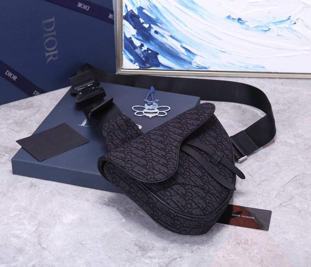 Saddle Crossbody Bag