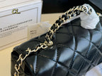 Classic Chain Shoulder Bag